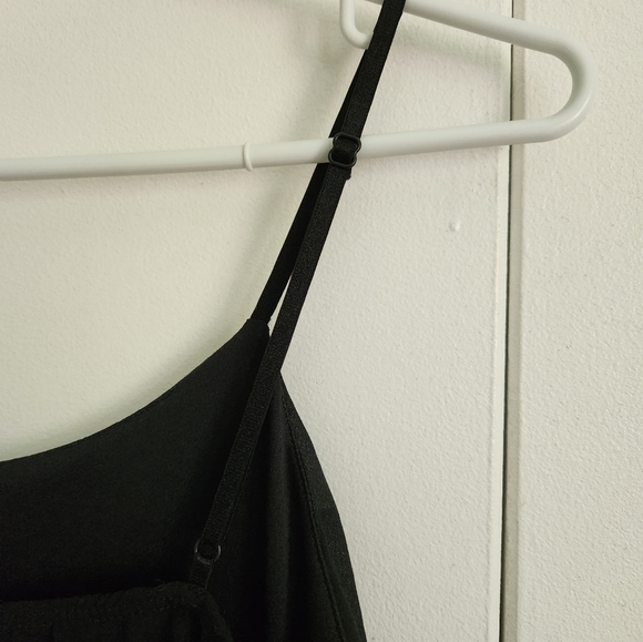 Cute pink and peach floral and black sleeveless mini dress. Size medium - Picture 6 of 8